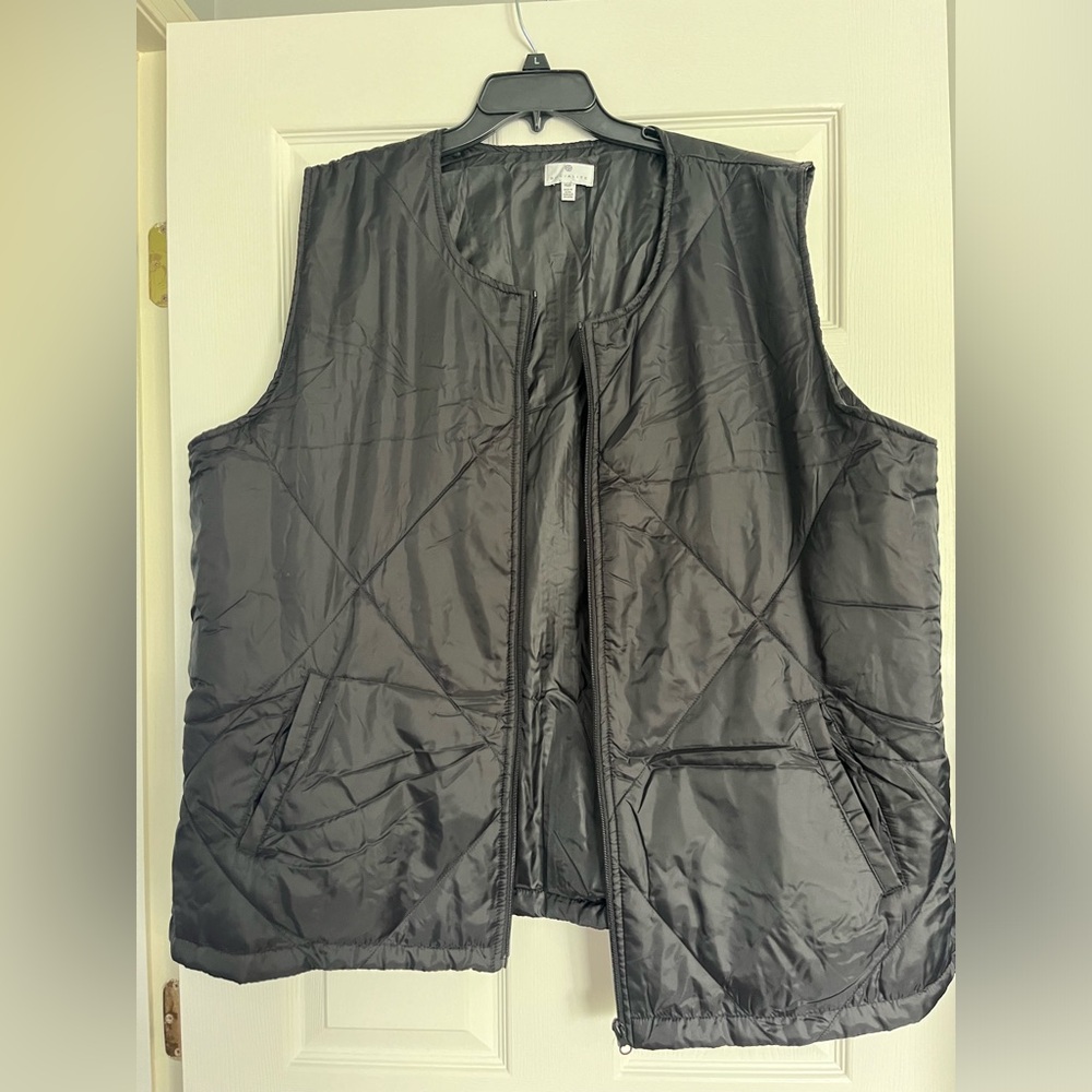 Socialite Vest Women's Size plus Black Puffer Vest Fall Ski Mountain